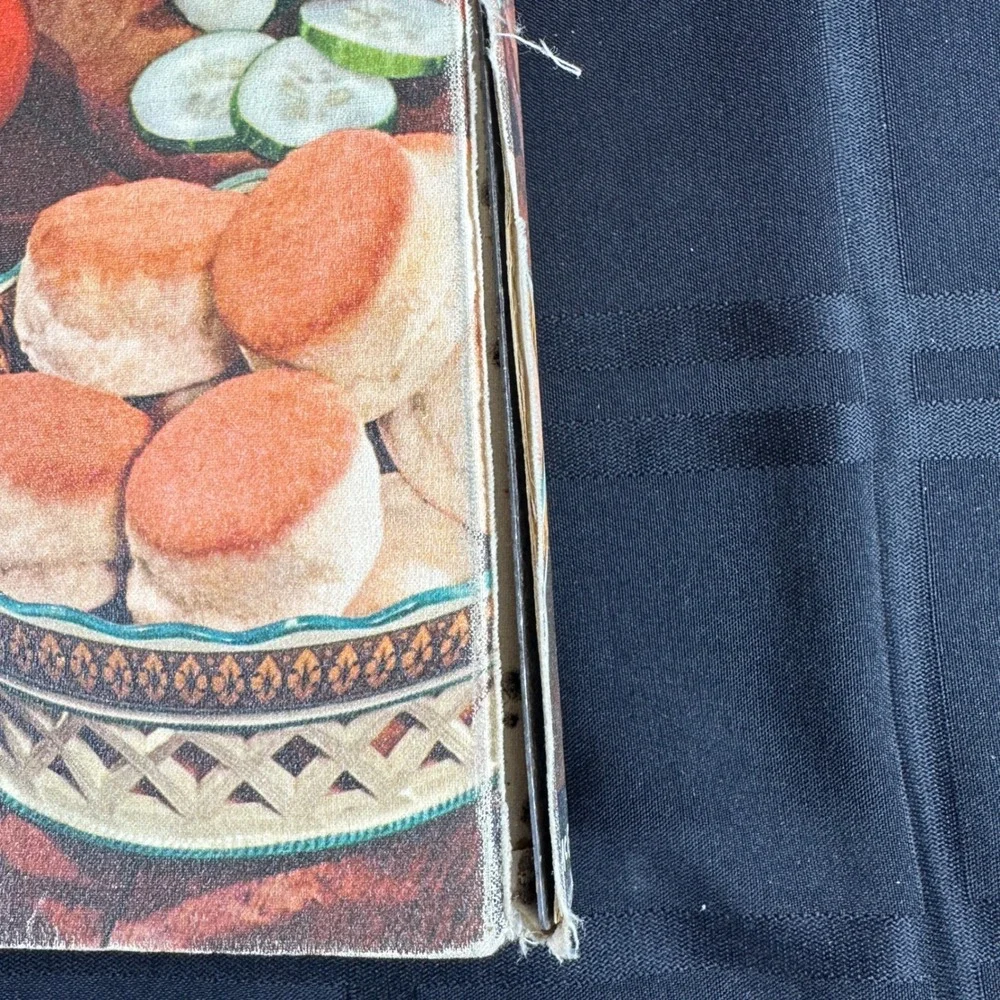 Vintage Betty Crocker Picture Cook Book Revised Enlarged 5 Ring Binder 1950s
